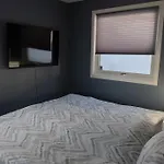 Panorama View! Modern,balcony/parking Apartment *