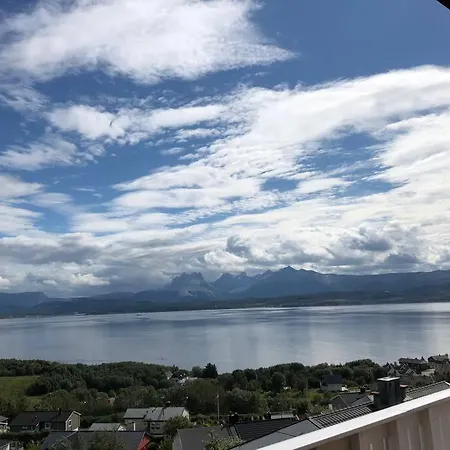 Panorama View! Modern,balcony/parking *