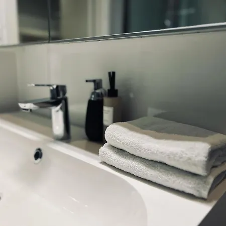 Panorama View! Modern,balcony/parking * Μπόντο